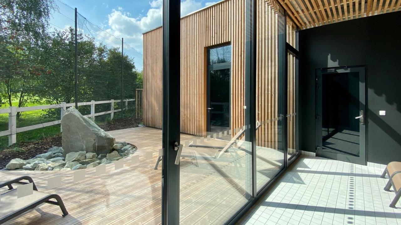 Tee Room Celadna & Wellness Buitenkant foto