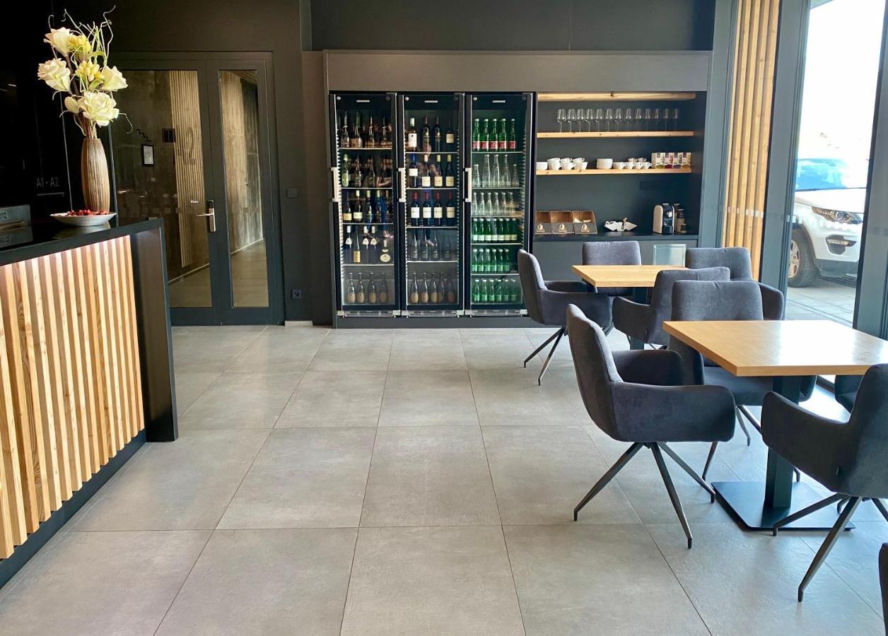 Tee Room Celadna & Wellness Buitenkant foto
